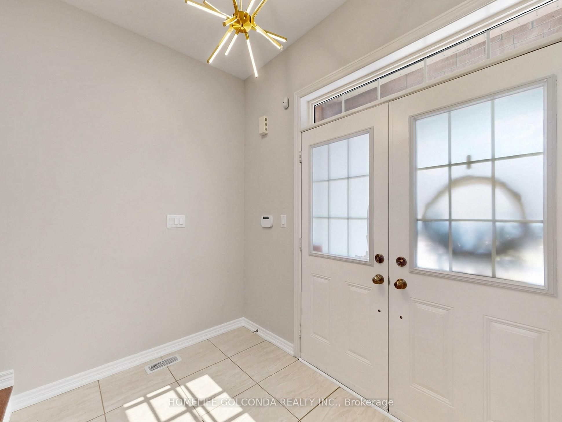 Additional image 4 of 31 Bolsby Court, Aurora, ON, L4G 1B7