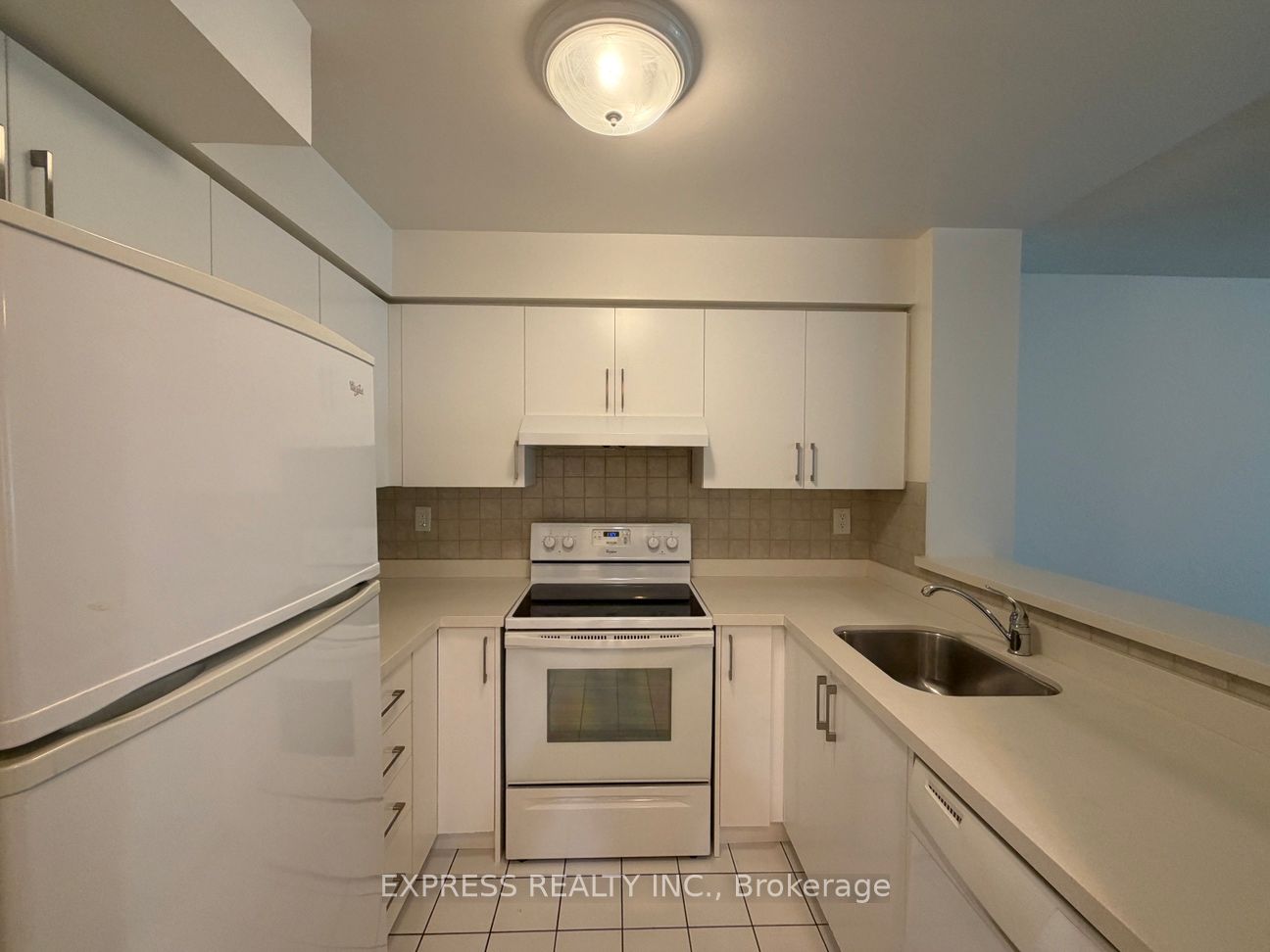 320-942 Yonge Street, Toronto, ON, M4W 3S8 photo 2