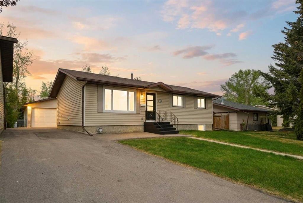 105 Cunningham Crescent, Red Deer, AB, T4P 2S2 photo 2
