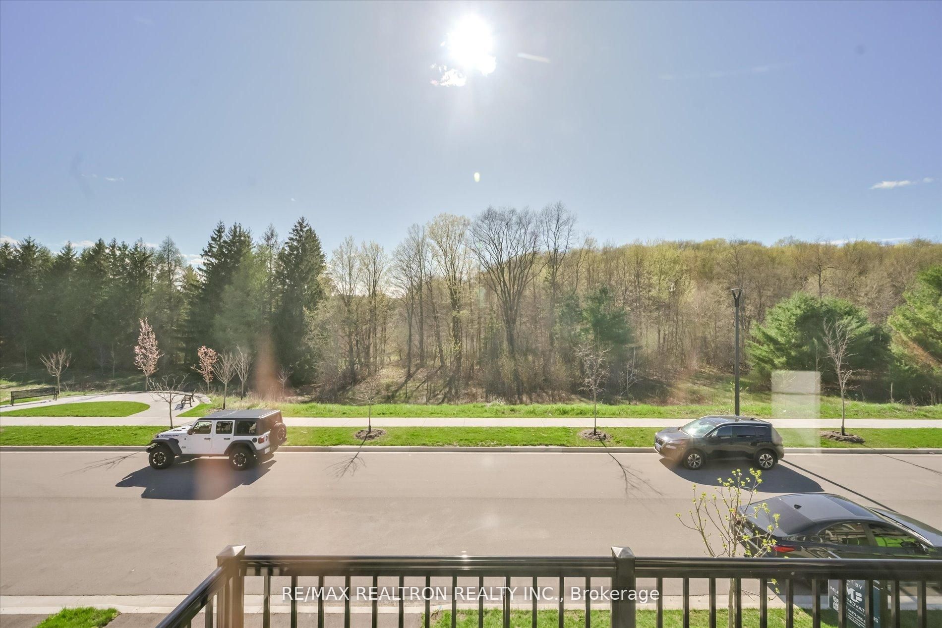 2858 Foxden Square, Pickering, ON, L1X 0N9 photo 5