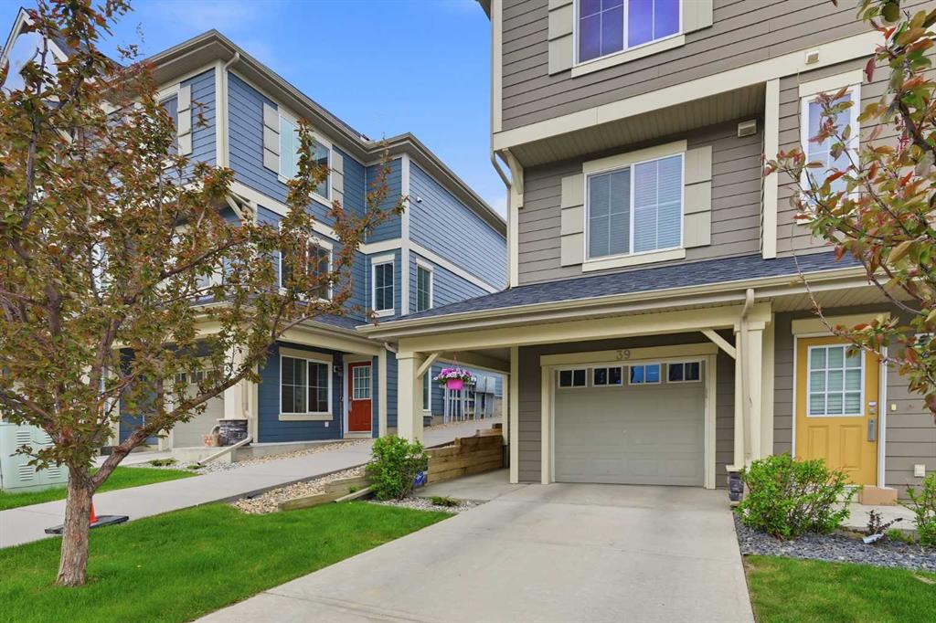 39 Kinlea Common NW, Calgary, AB, T3R 0S2