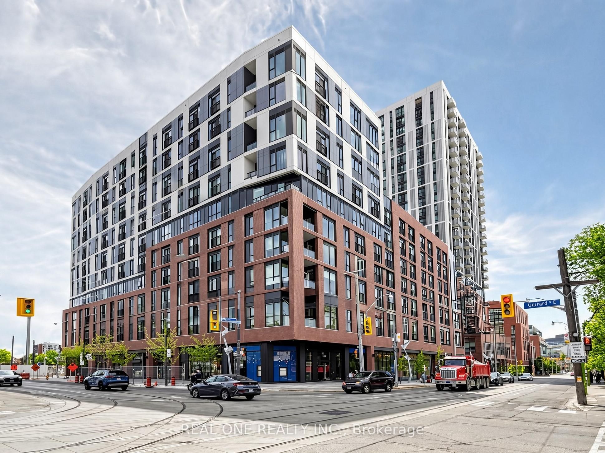 335-30 Dreamers Way, Toronto, ON, M5A 0Y7