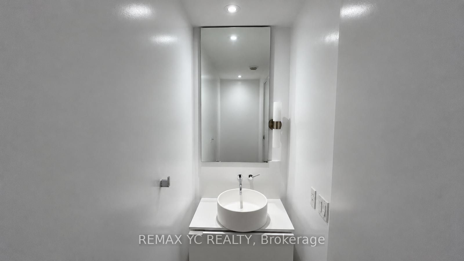 Additional image 6 of 2204-185 Roehampton Avenue, Toronto, ON, M4P 0C6