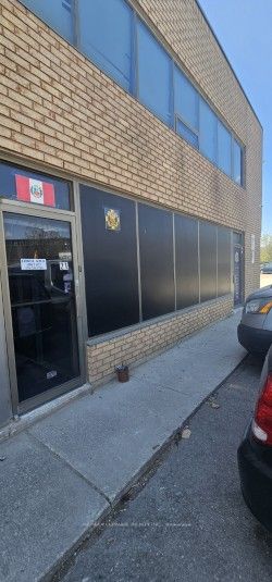 21-94 Kenhar Drive, Toronto, ON, M9L 1N2