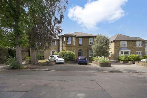 Wales Avenue, Carshalton SM5