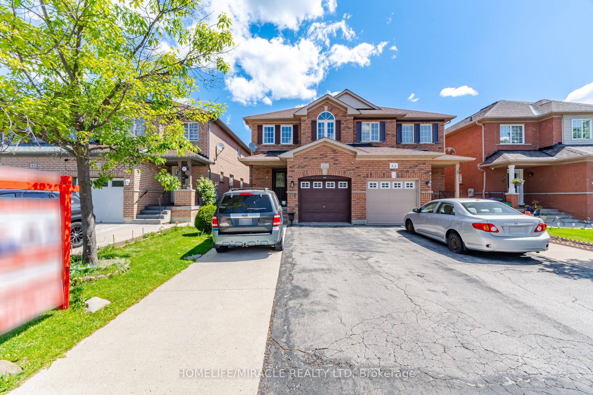 Additional image 3 of 45 Ridgefield Court, Brampton, ON, L6P 1B4