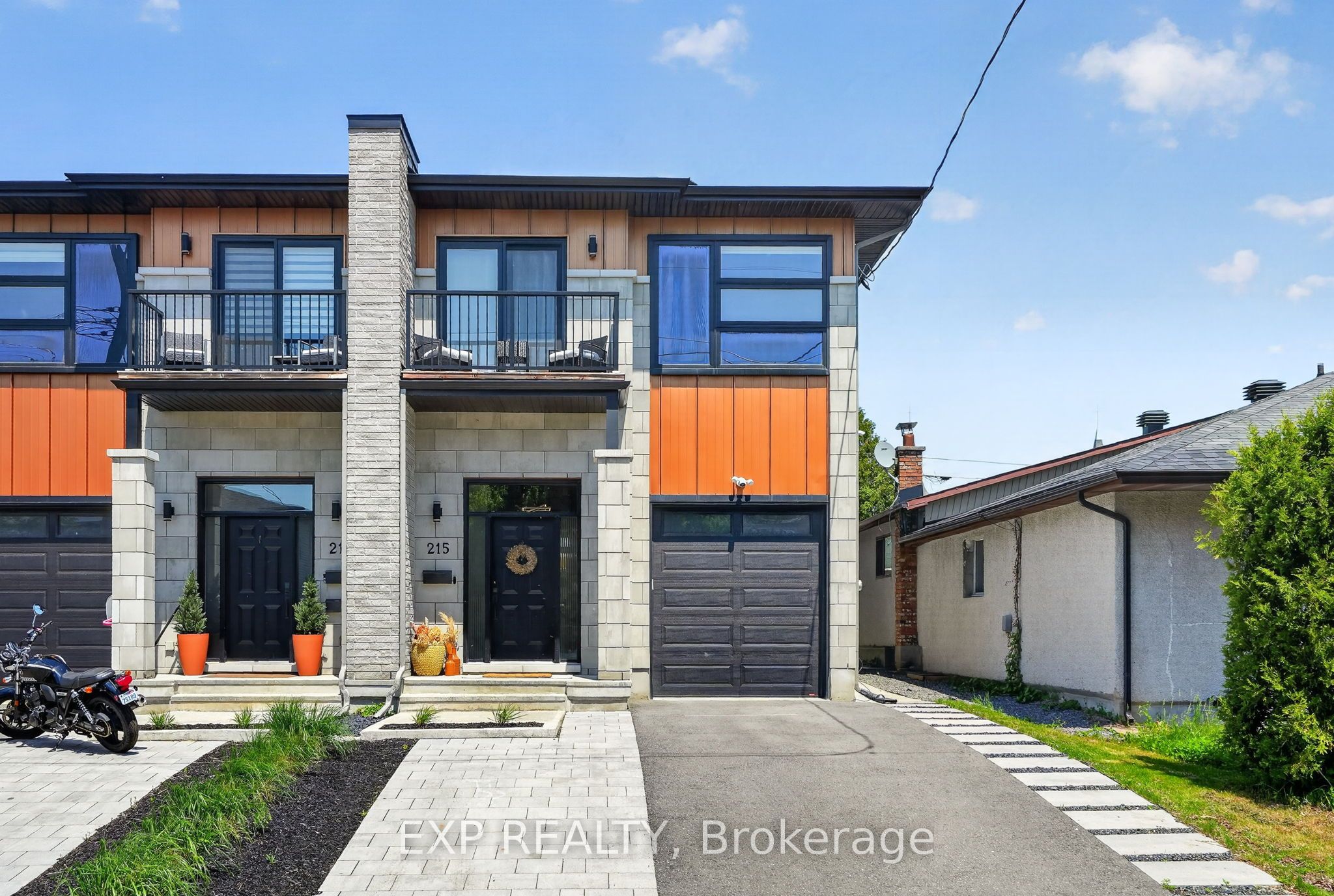 Additional image 2 of 215 Columbus Avenue, Ottawa, ON, K1K 1P7