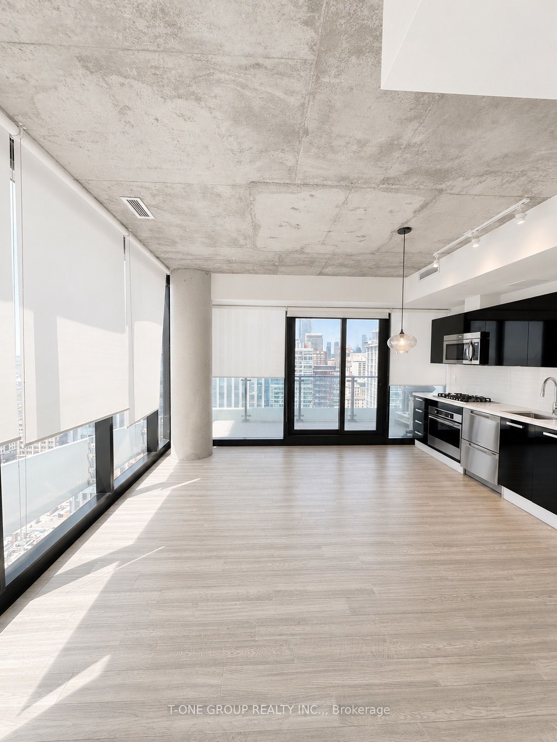 Additional image 3 of 3001-224 King Street W, Toronto, ON, M5V 1H9