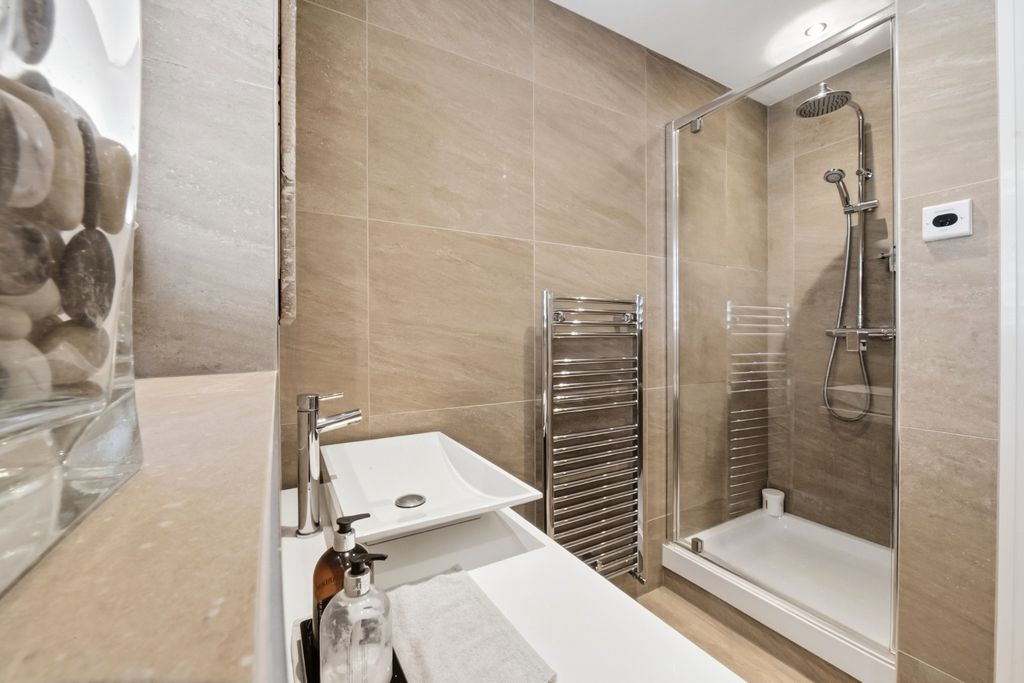 Additional image 16 of 4 bed detached house for saleCastle View Road, Strood, Rochester ME2