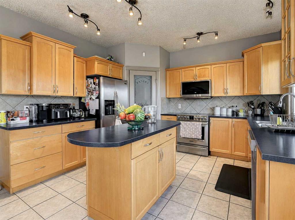 Additional image 2 of 12605 Lakeshore Drive, Grande Prairie, AB, T8X 8C6