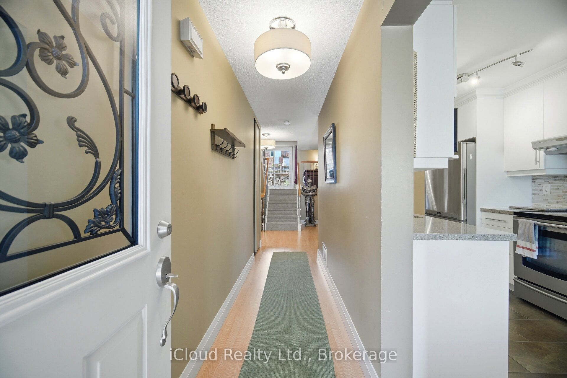 8 Lindridge Avenue, Brampton, ON, L6S 3W9 photo 5
