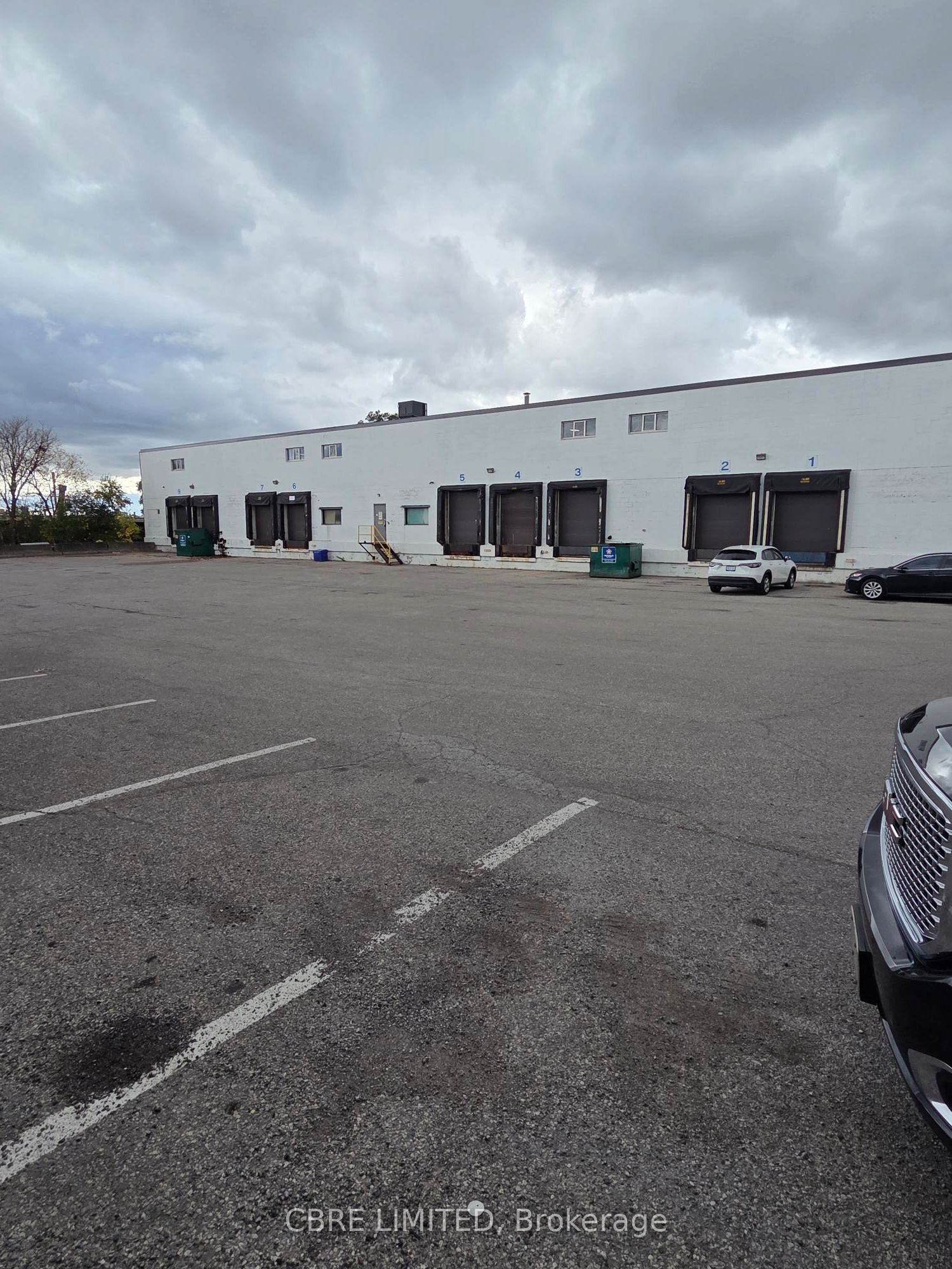 401 Clayson Road, Toronto, ON, M9M 2H4 photo 2