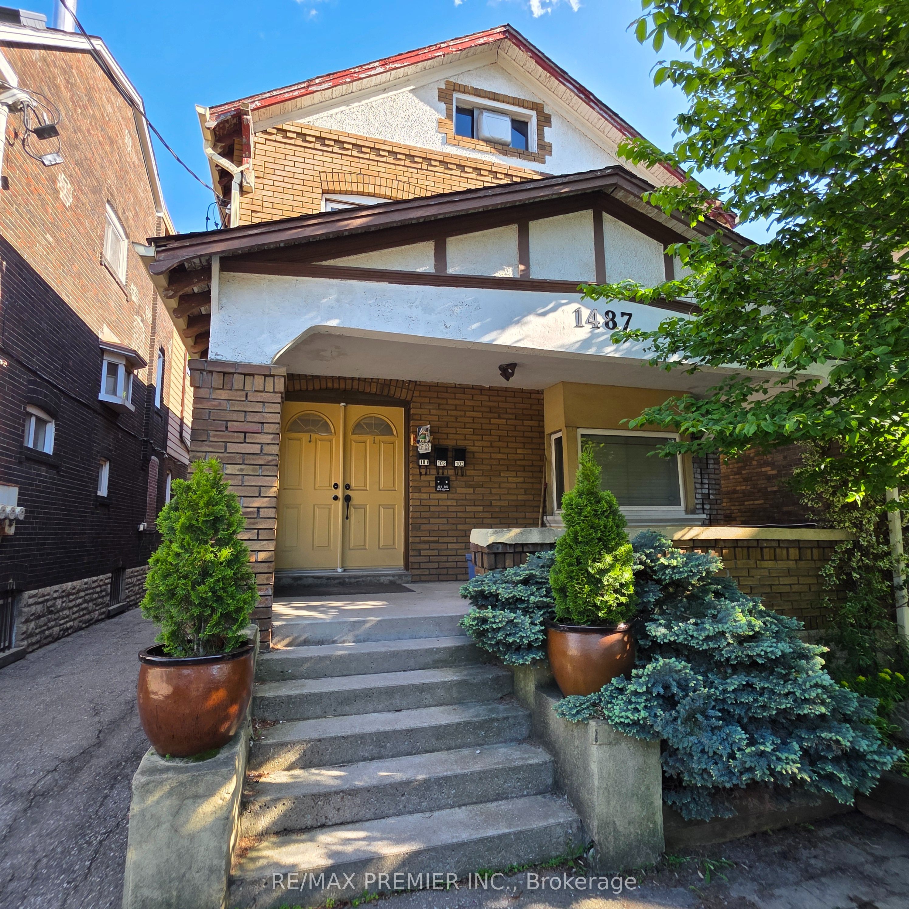 1487 King Street, Toronto, ON, M6K 1J4