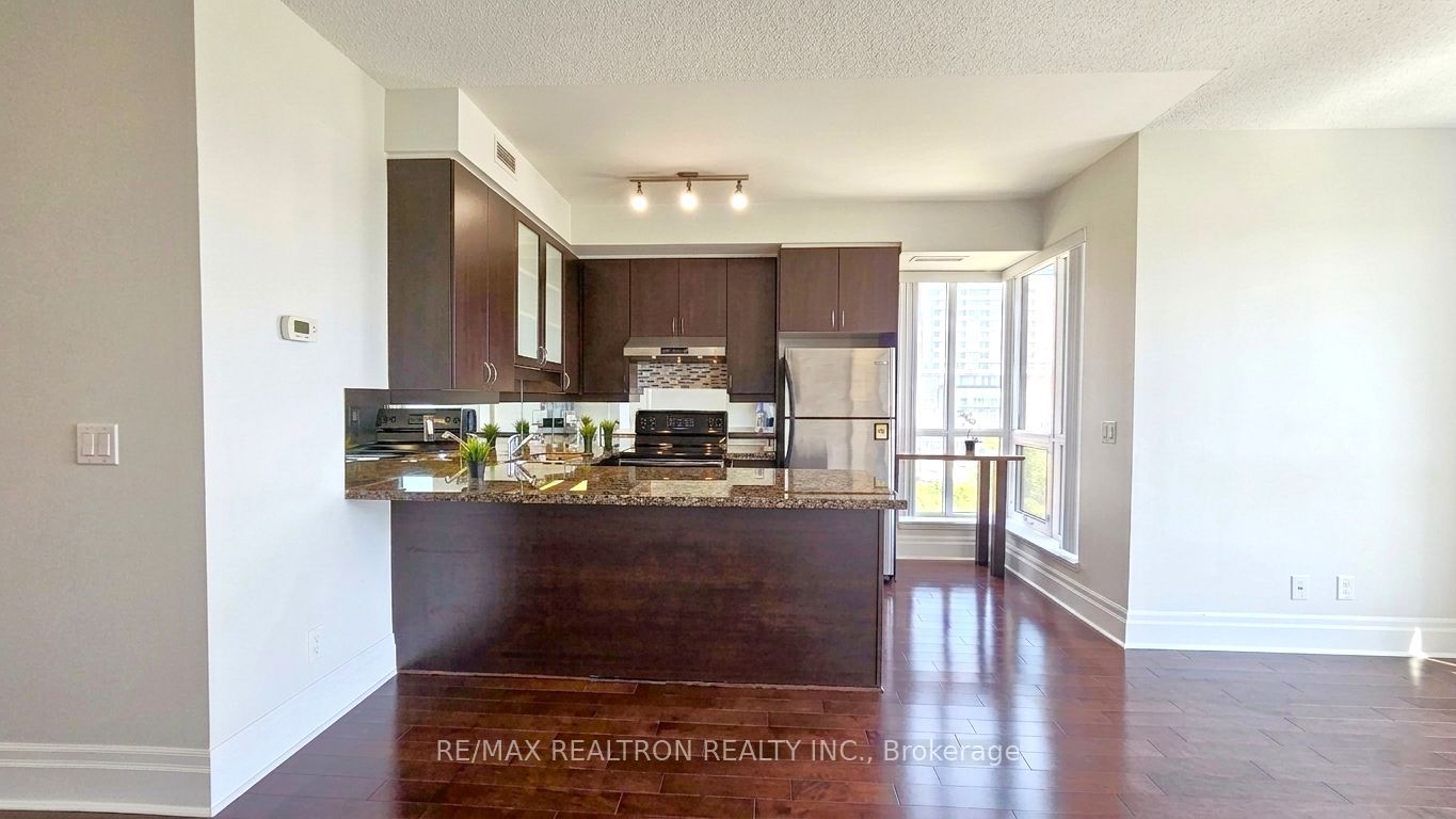 604-39 Upper Duke Crescent, Markham, ON, L6G 0B8 photo 5