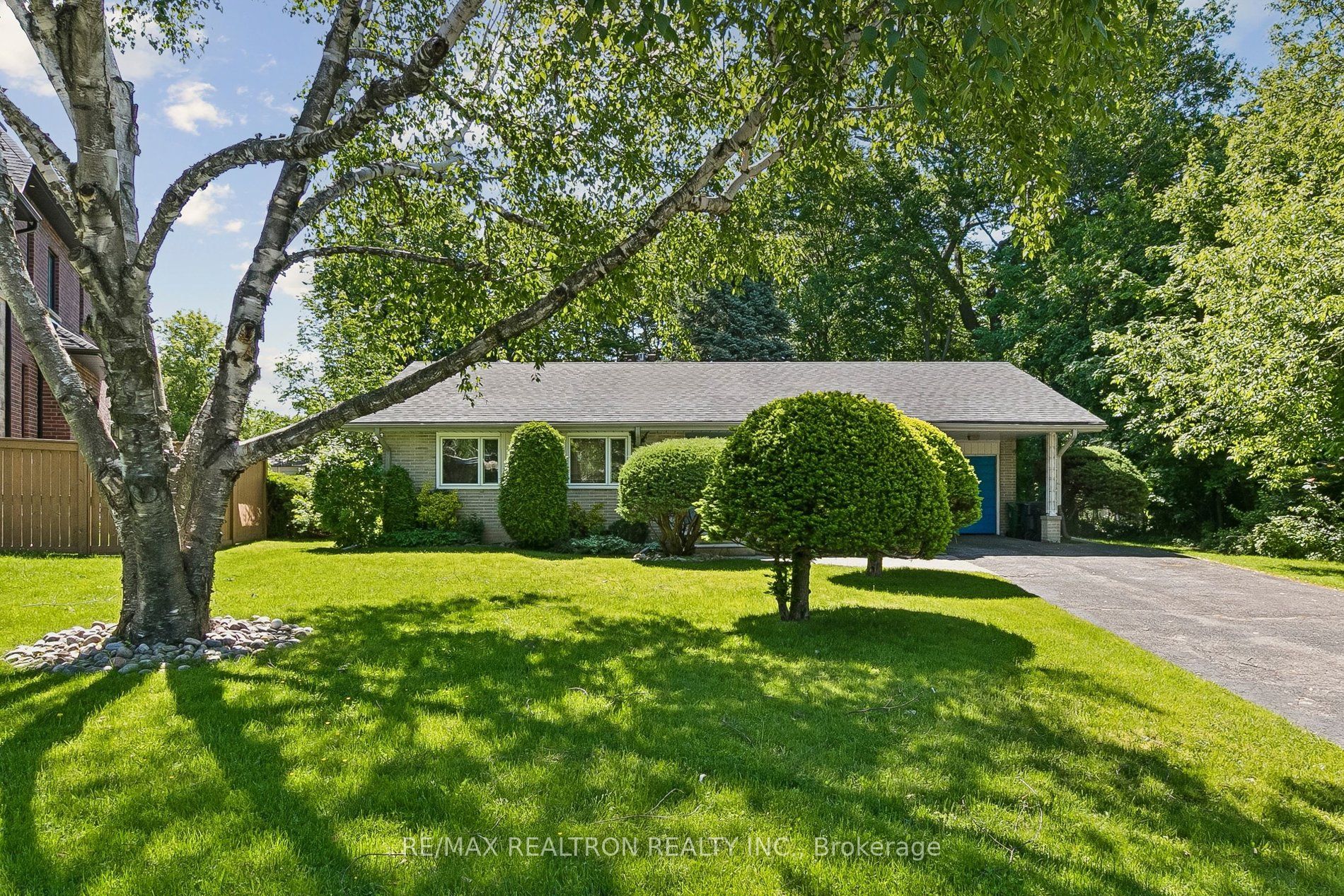 25 Groveland Crescent, Toronto, ON, M3A 3C4 photo 2