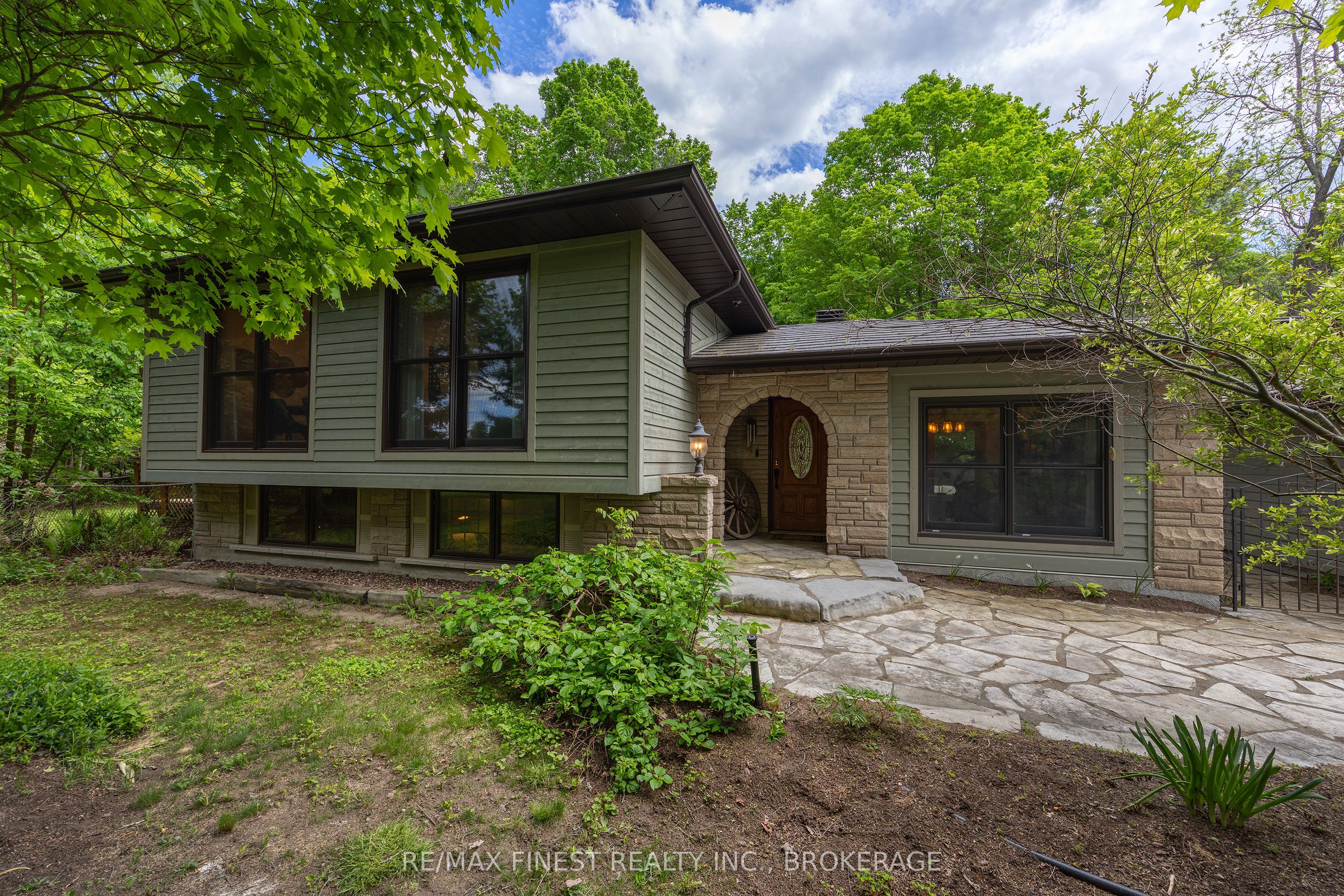 1465 Middle Road, Kingston, ON, K7L 5H6