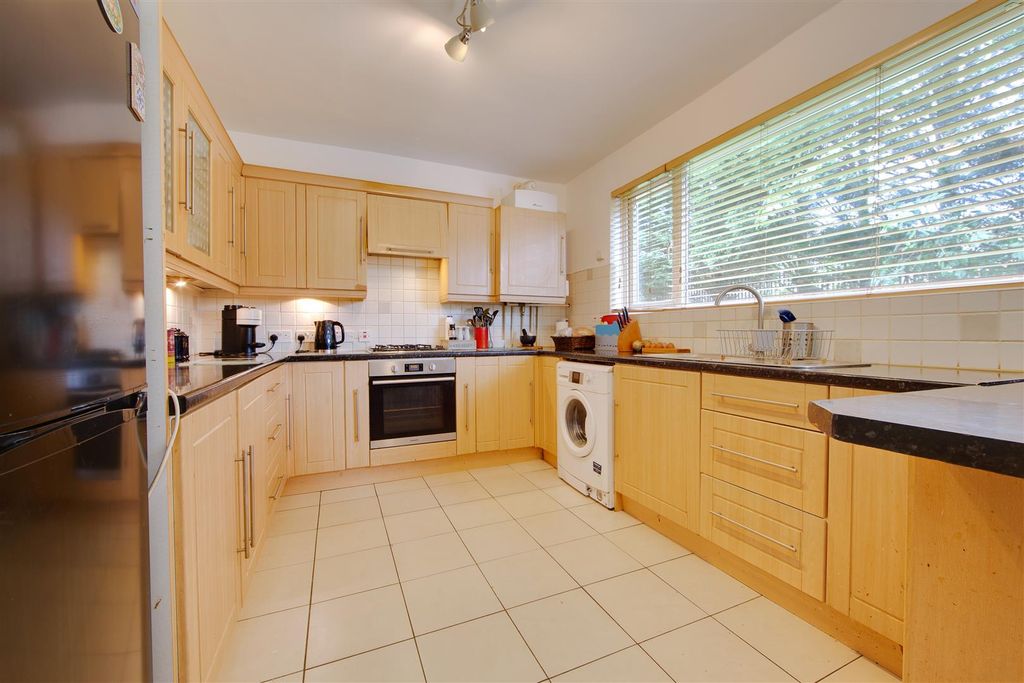 Additional image 11 of 1 bed flat for saleBrook Court, Watling Street, Radlett WD7