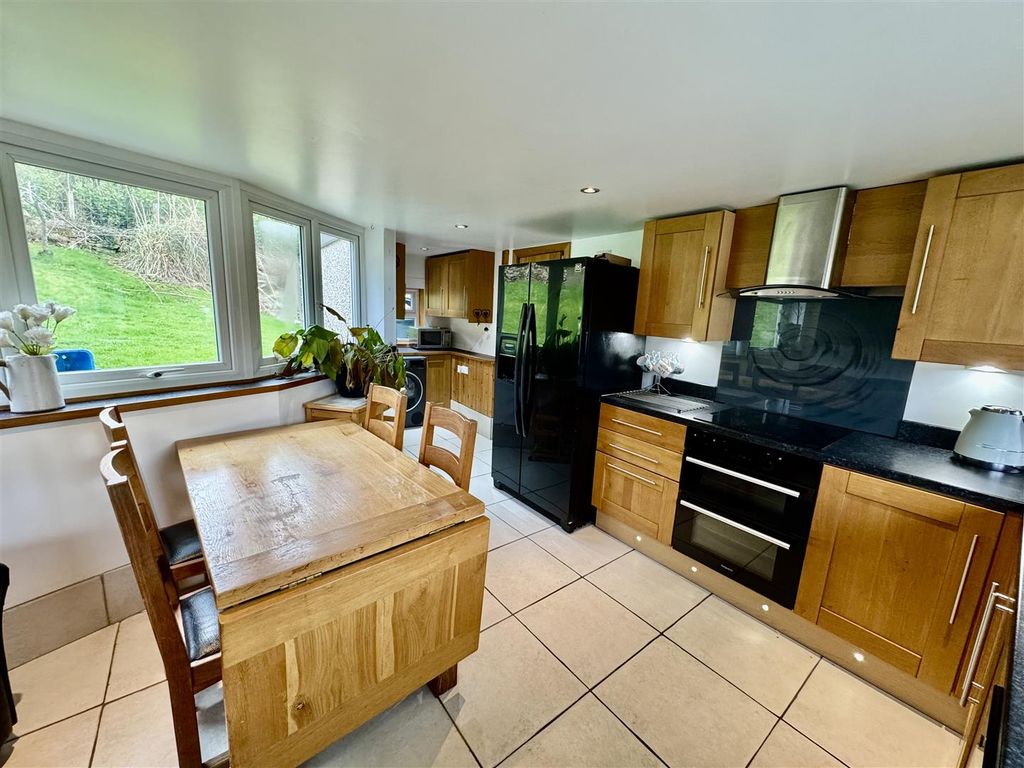 Additional image 18 of 4 bed detached house for saleCaernarfon Road, Pwllheli LL53