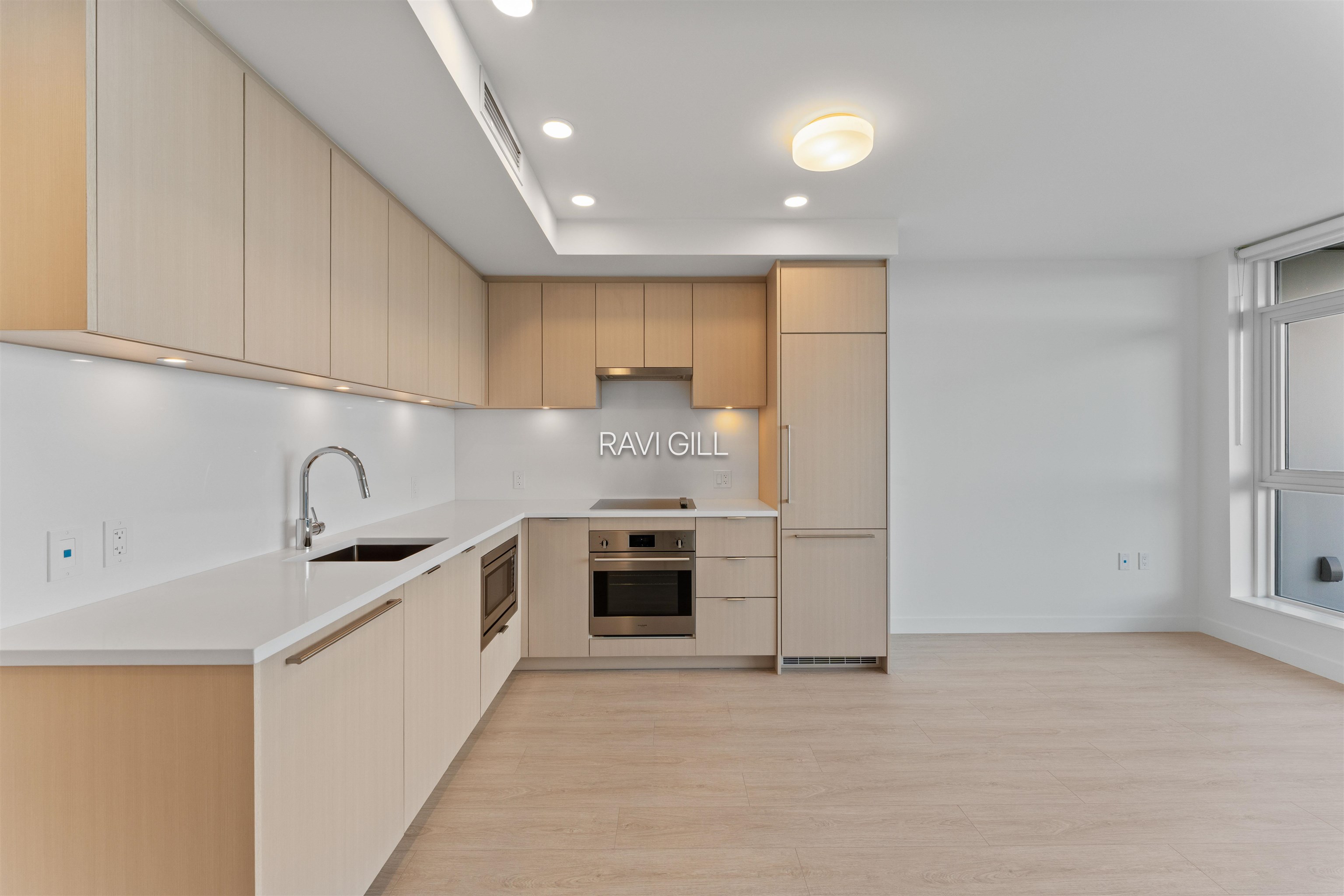 Additional image 3 of 3012-13675 107a Avenue, Surrey, BC, V3T 0X3