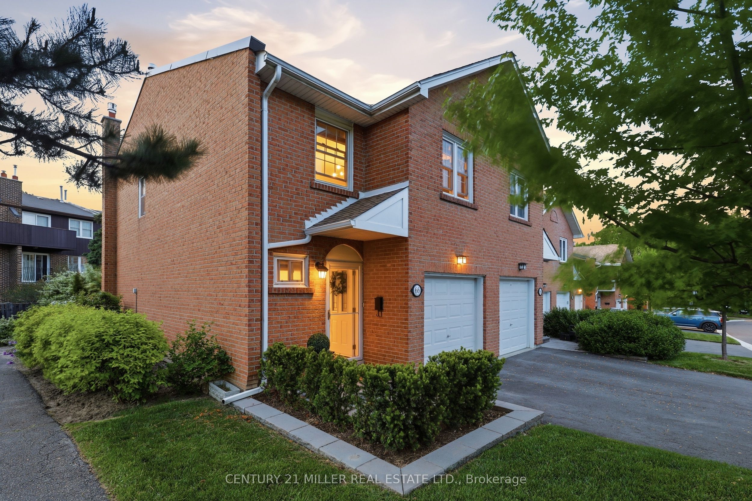 Additional image 2 of 66-1951 Rathburn Road E, Mississauga, ON, L4W 2N9