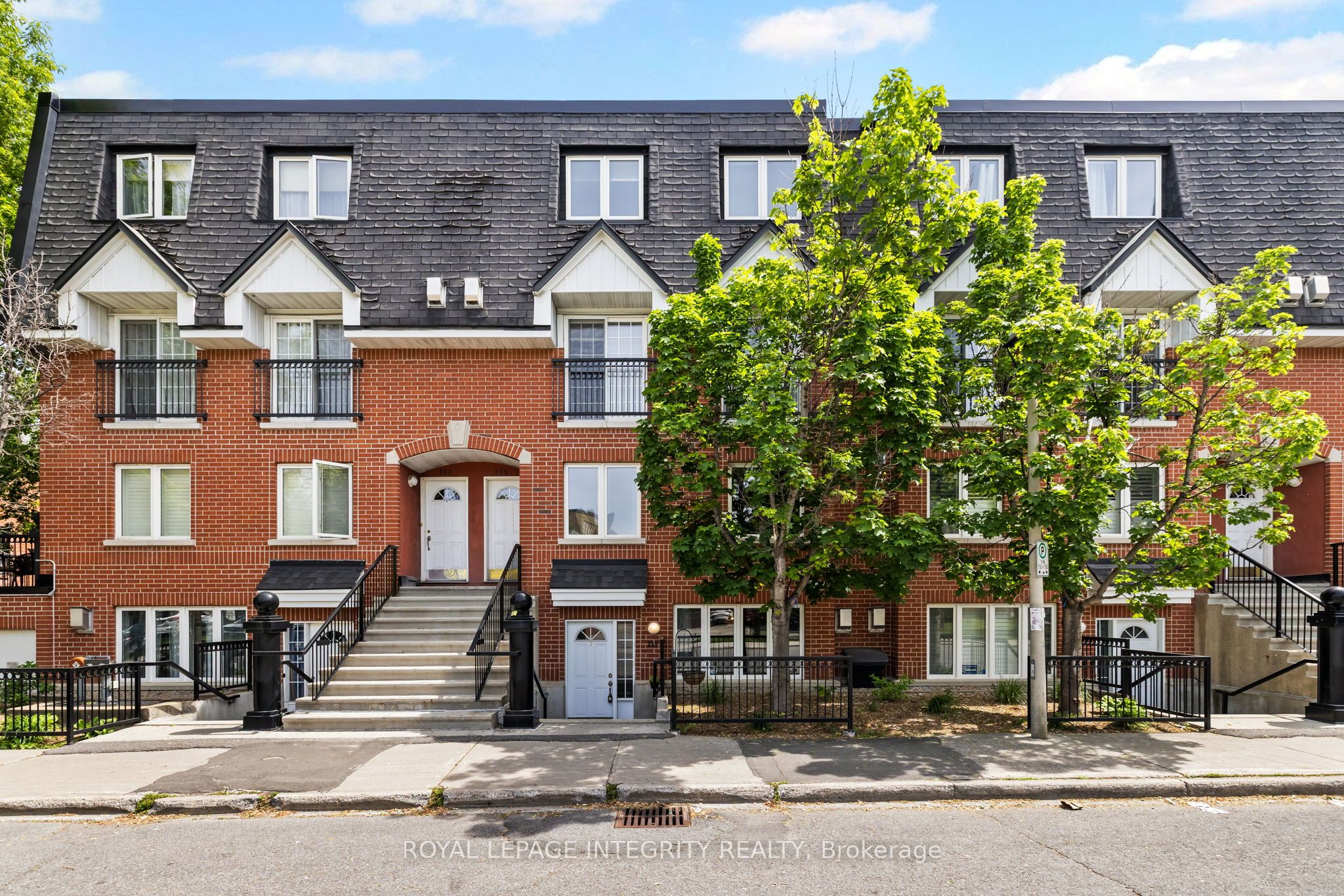 2-237 Cumberland Street, Ottawa, ON, K1N 8W6