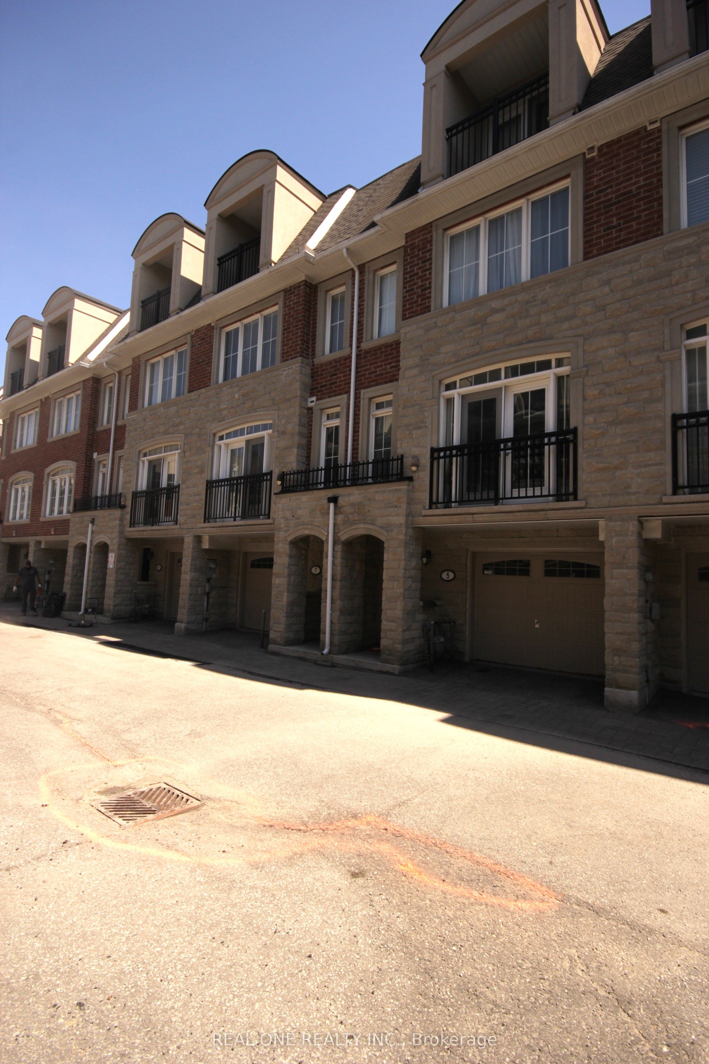 Additional image 3 of 7 Slingsby Lane, Toronto, ON, M2N 0H7