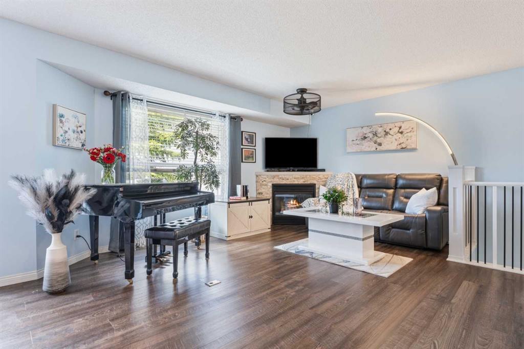 120 Mt Aberdeen Manor SE, Calgary, AB, T2Z 3N8