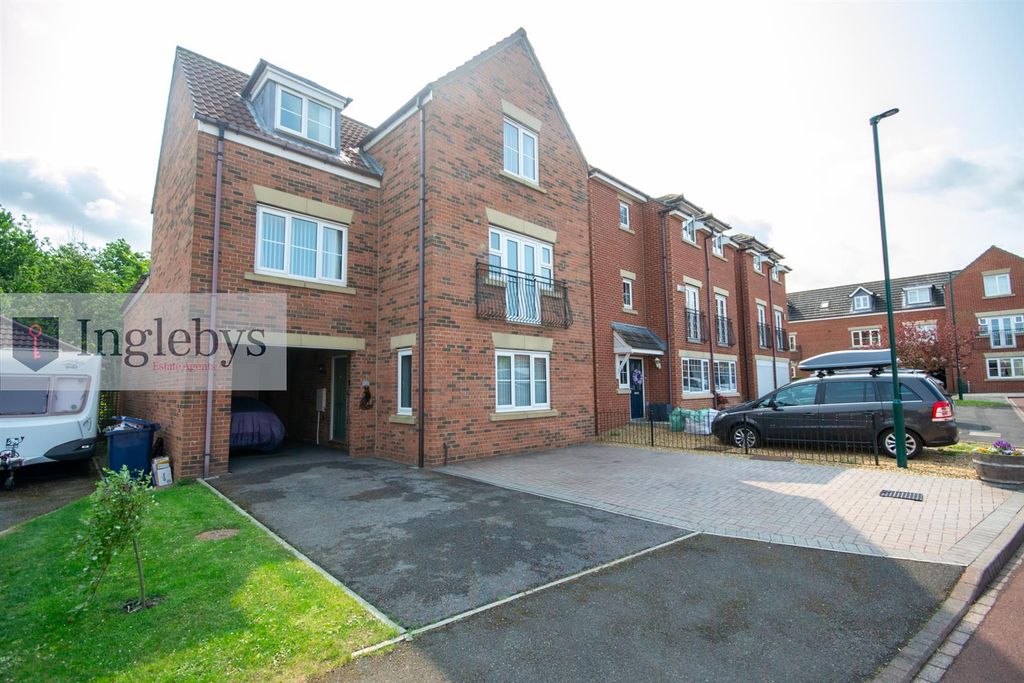 Additional image 34 of 4 bed property for saleDalton Court, Redcar TS10