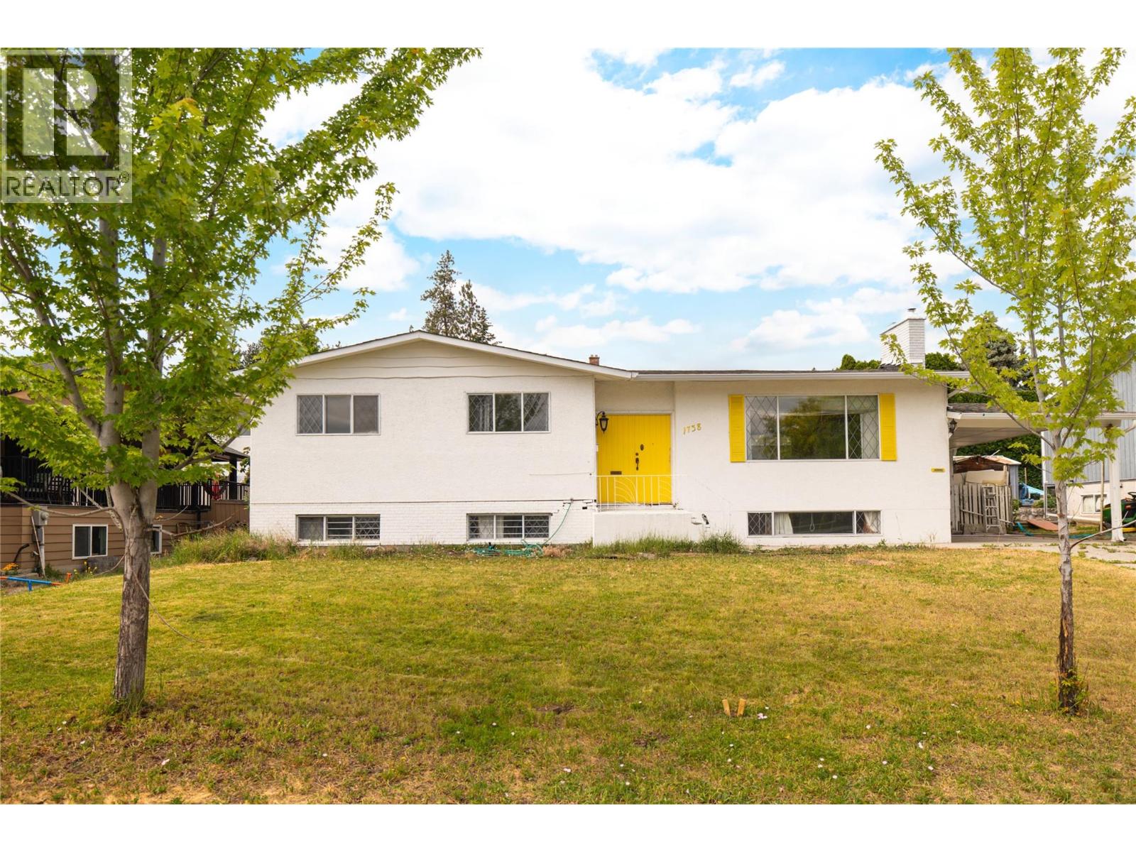 1738 Smithson Drive, Kelowna, BC, V1Y4E3