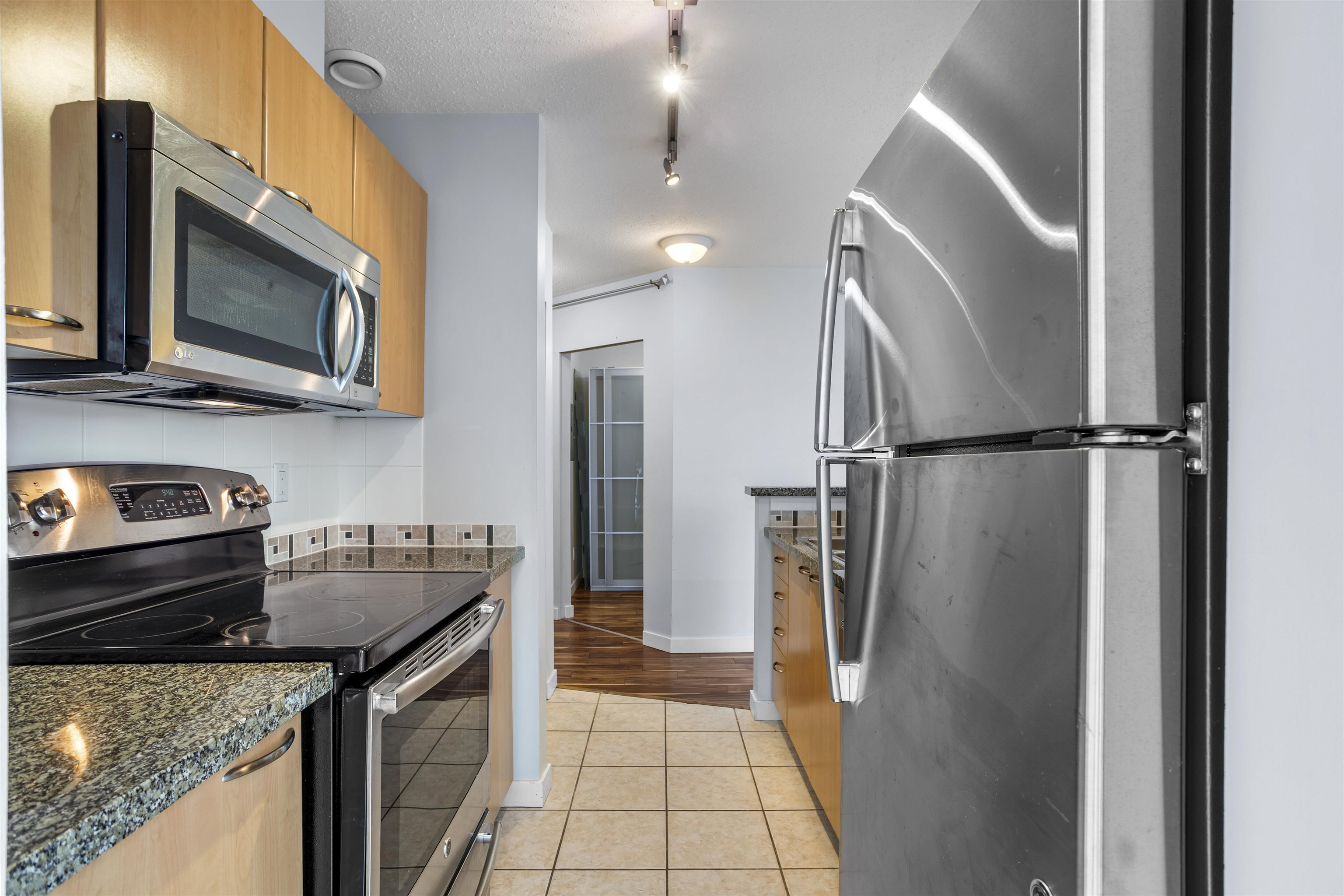 Additional image 5 of 1506-1420 Georgia Street W, Vancouver, BC, V6G 3K4