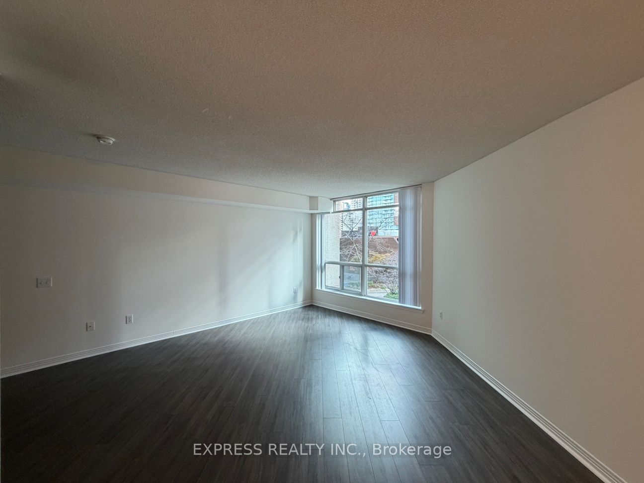 207-942 Yonge Street, Toronto, ON, M4W 3S8 photo 4