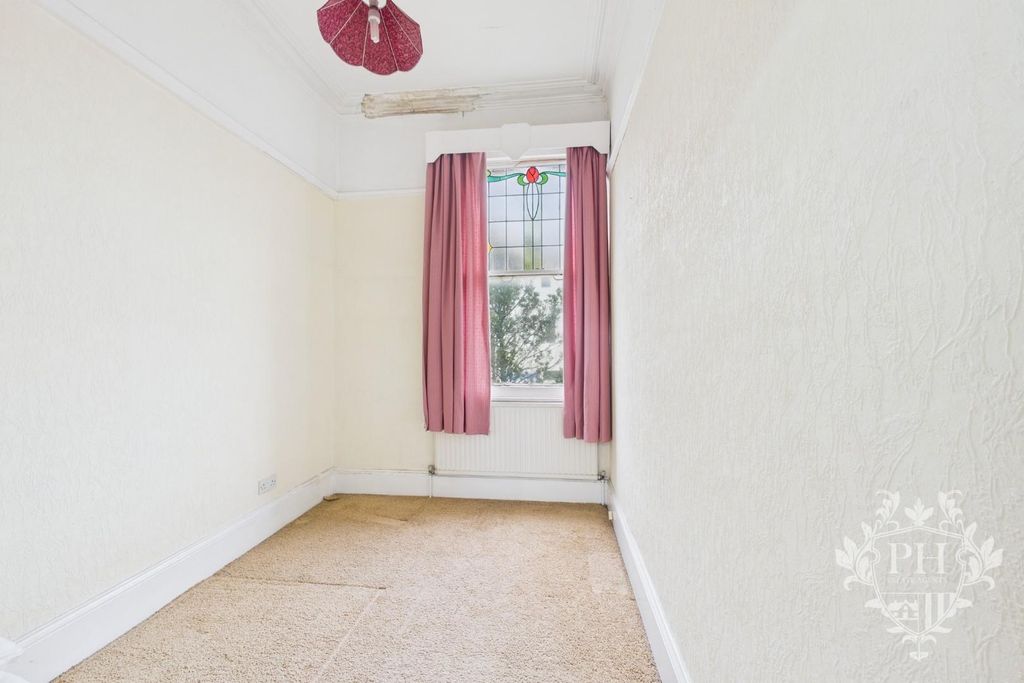 Additional image 8 of 4 bed terraced house for saleCoatham Road, Redcar TS10