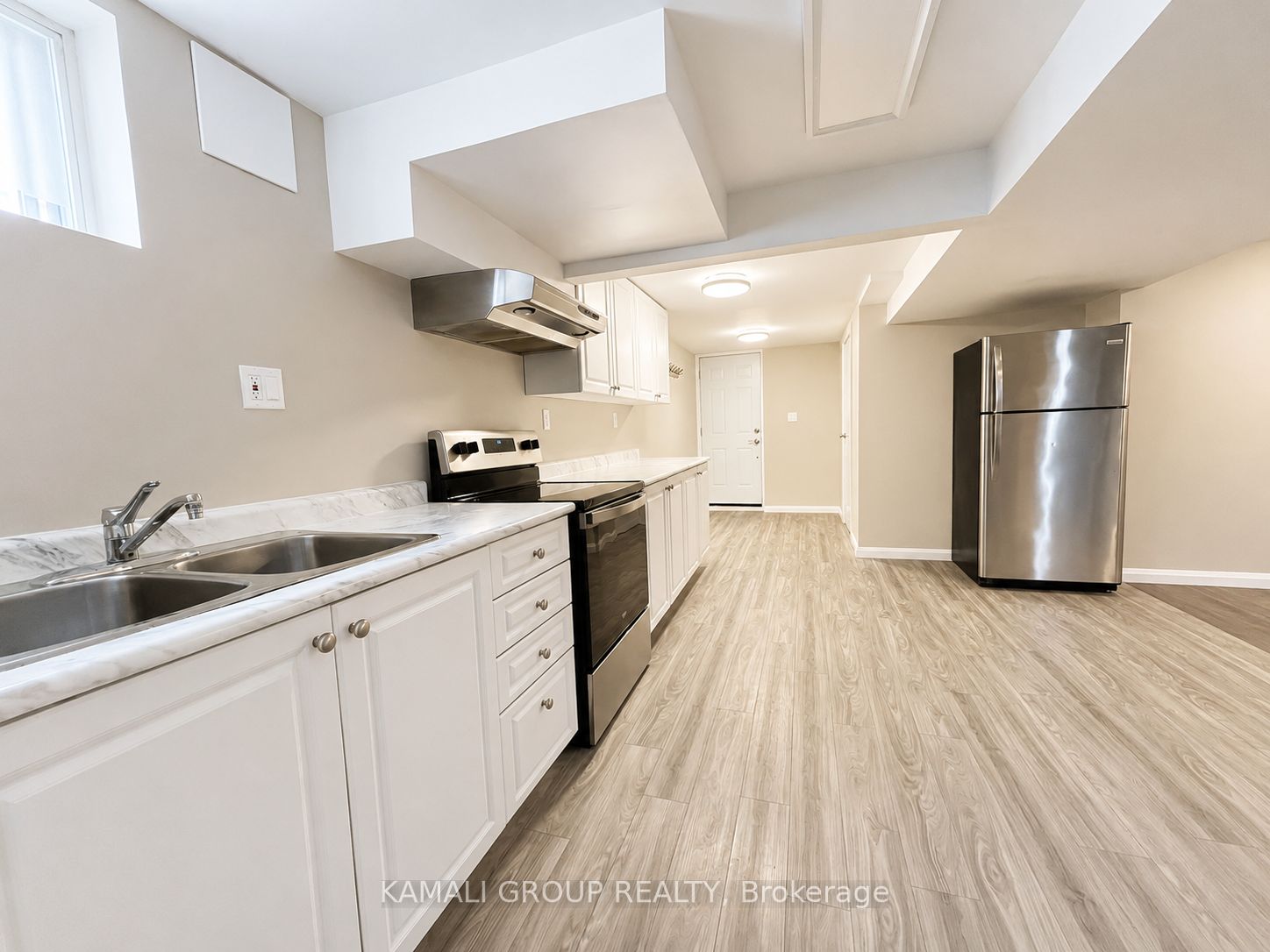 BSMT-75 Keewatin Street S, Oshawa, ON, L1H 6Z2 photo 3