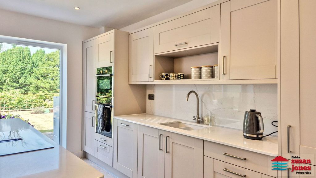 Additional image 4 of 3 bed detached house for salePenrallt, Pwllheli LL53