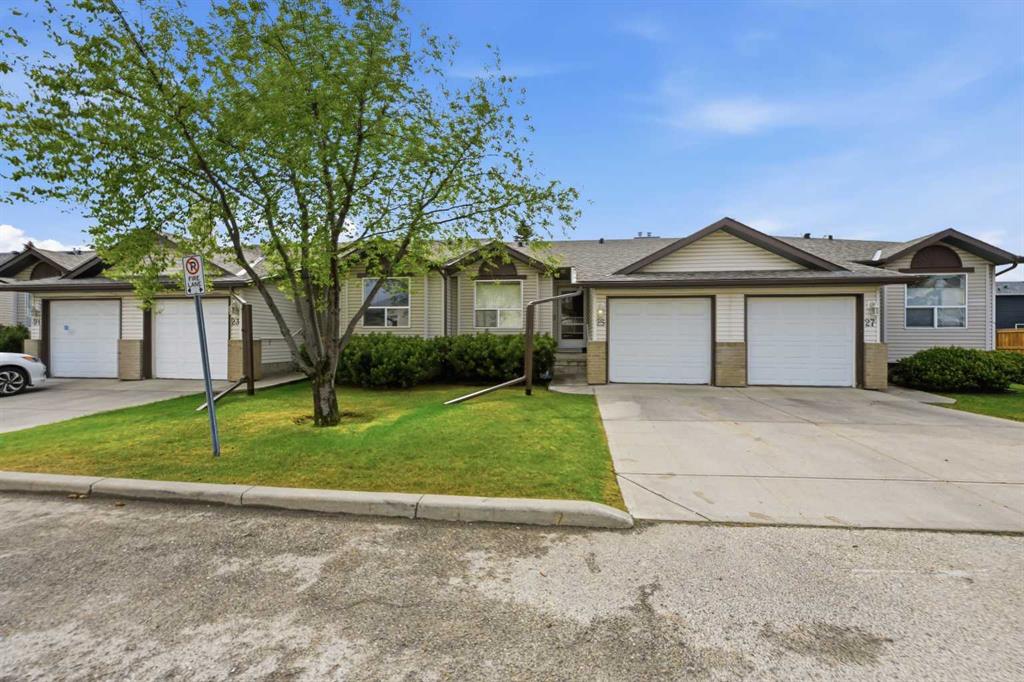 25 Tararidge Circle NE, Calgary, AB, T3J 3W4 photo 2
