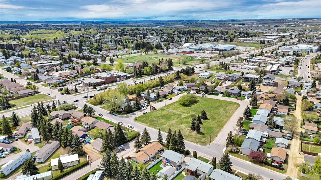 23 Newcombe Crescent, Red Deer, AB, T4P1T9 photo 4