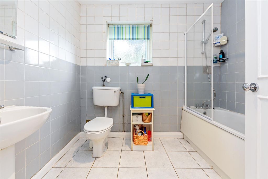 Additional image 14 of 1 bed flat for saleBrook Court, Watling Street, Radlett WD7