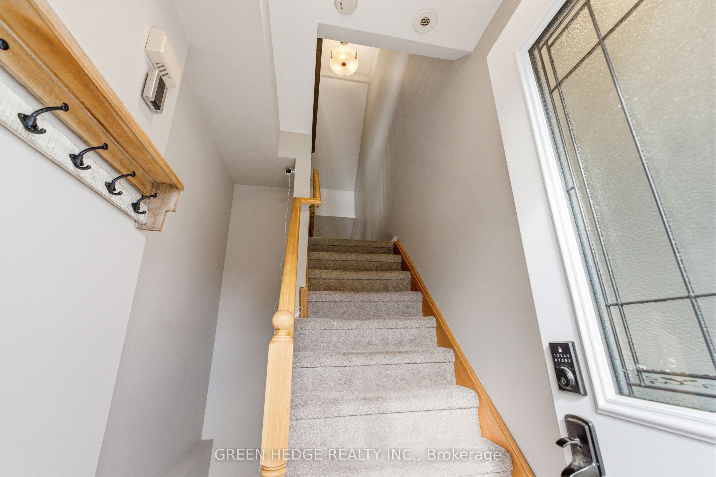 Additional image 4 of 1557 Hummingbird Court, Pickering, ON, L1V 7H8