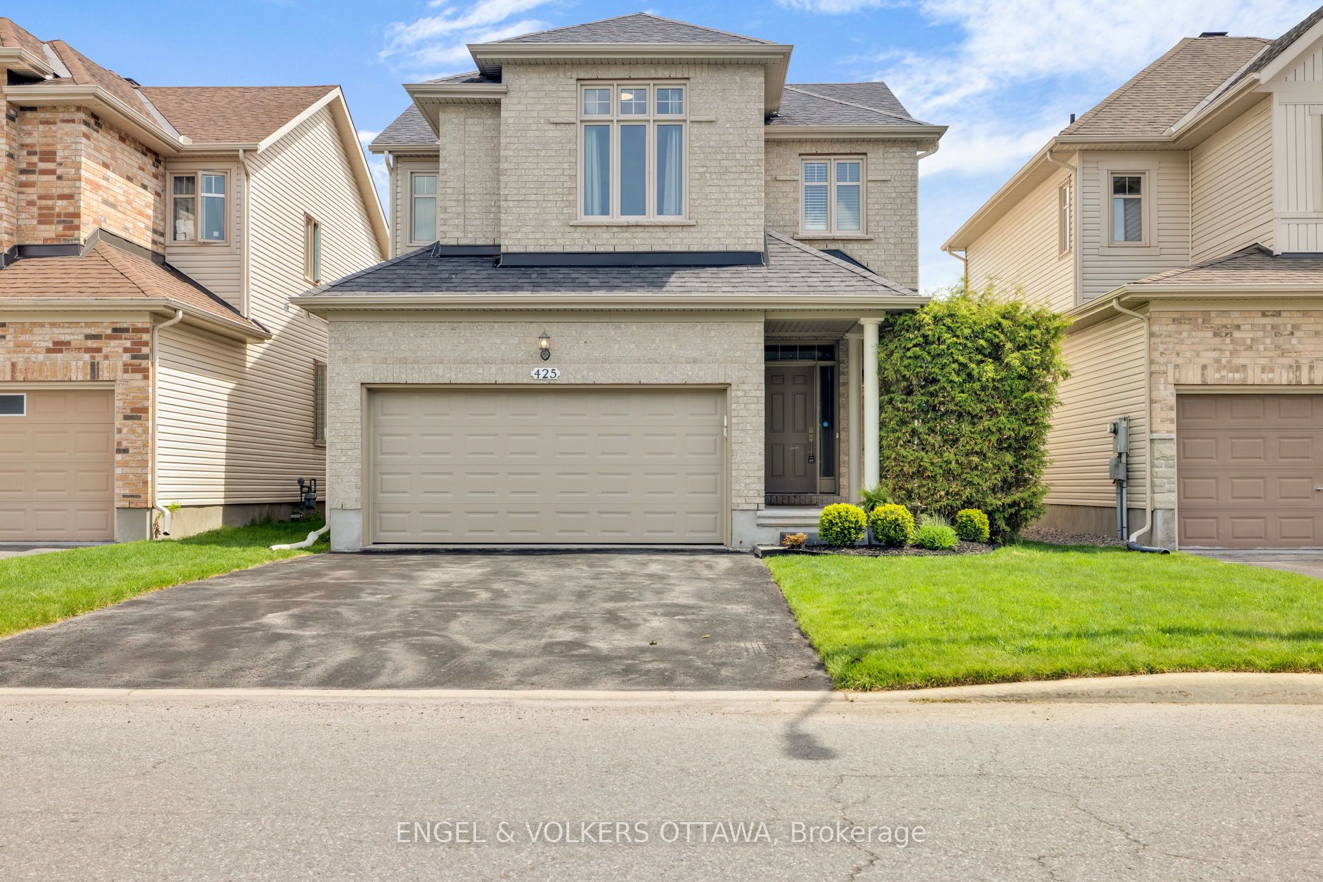 Additional image 3 of 425 Cooks Mill Crescent, Ottawa, ON, K1V 2M9