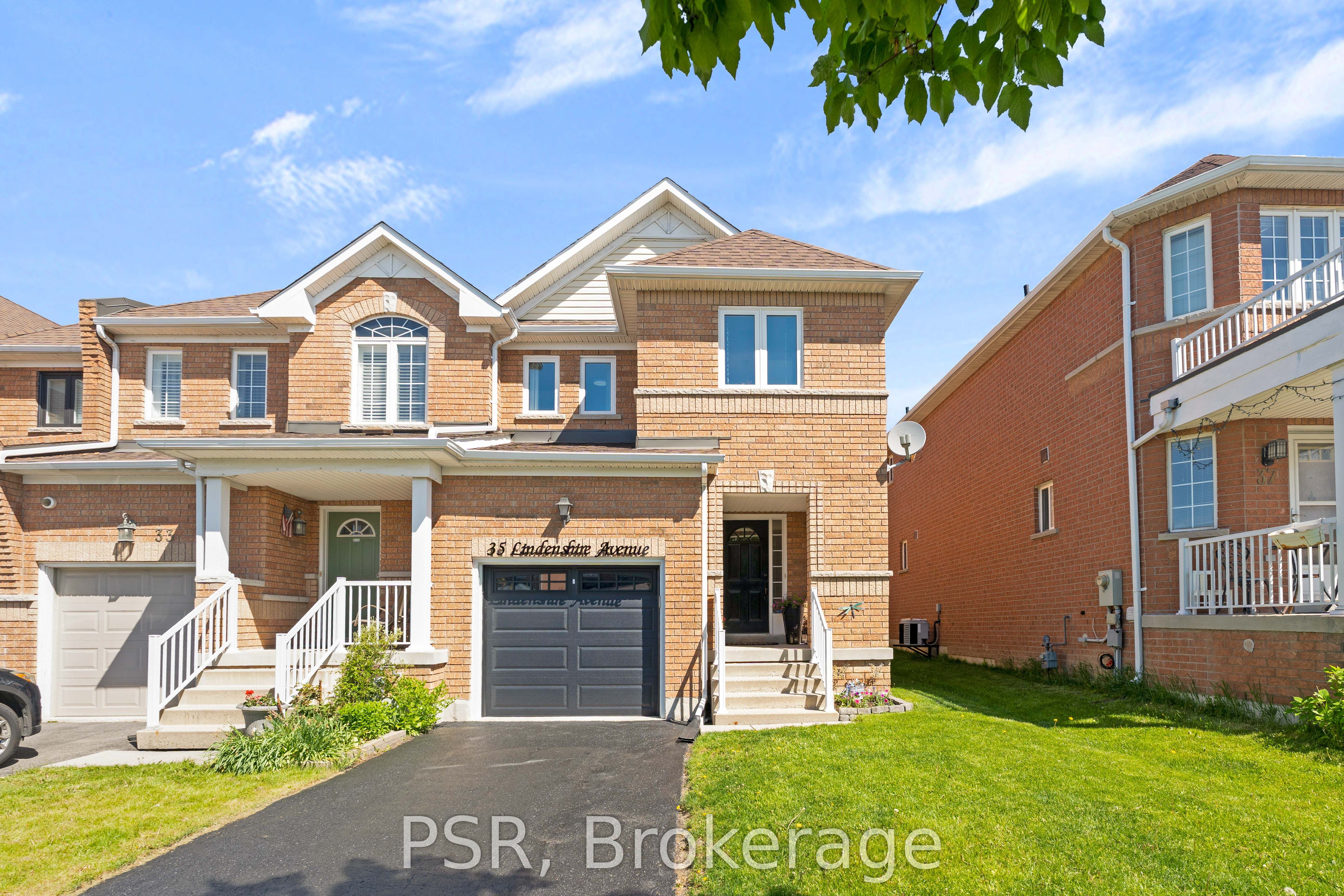 35 Lindenshire Avenue, Vaughan, ON, L6A 4A4 photo 2