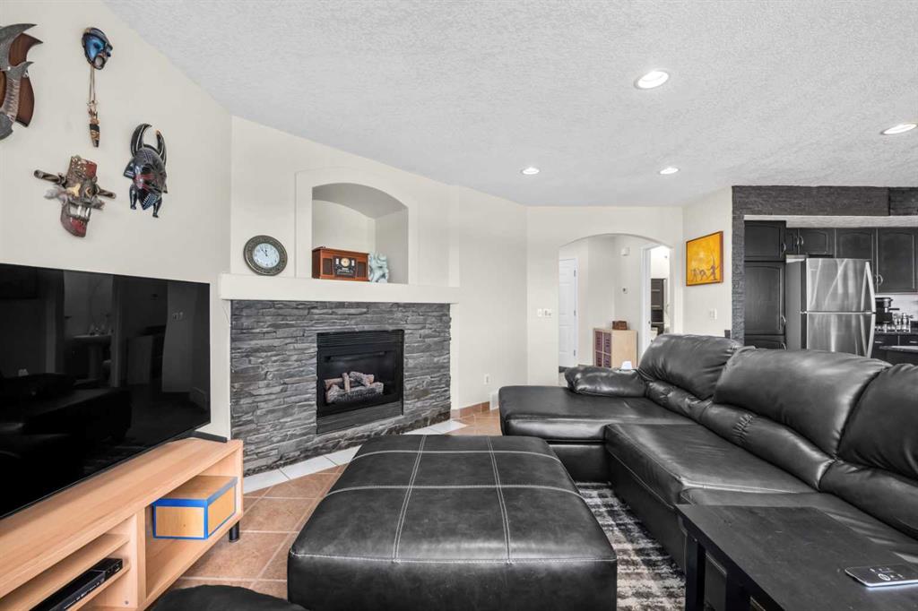 184 Somerglen Common SW, Calgary, AB, T2Y 4E8 photo 5