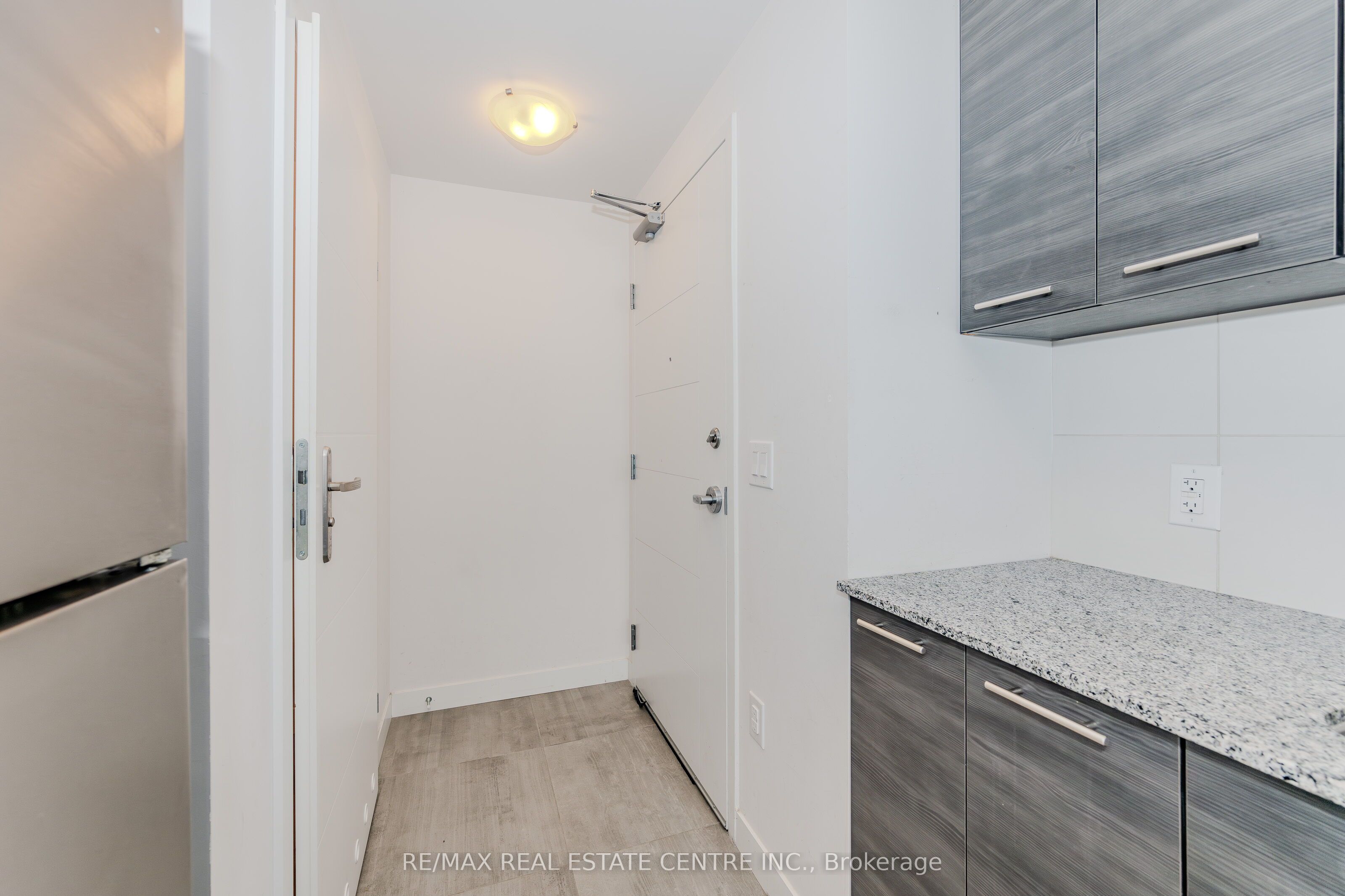 Additional image 3 of 707-251 Hemlock Street, Waterloo, ON, N2L 0H2