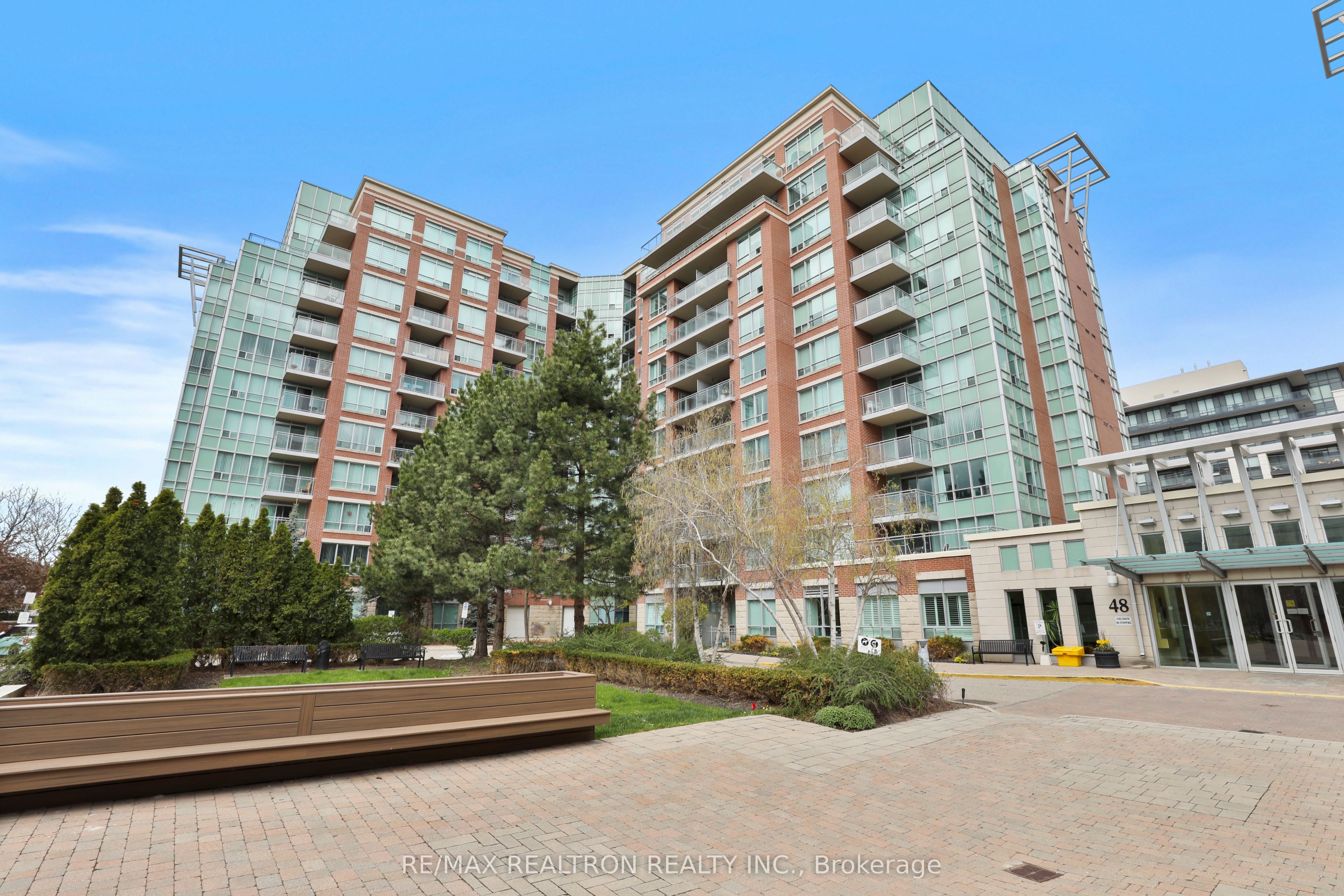 112-48 Suncrest Boulevard, Markham, ON, L3T 7Y5