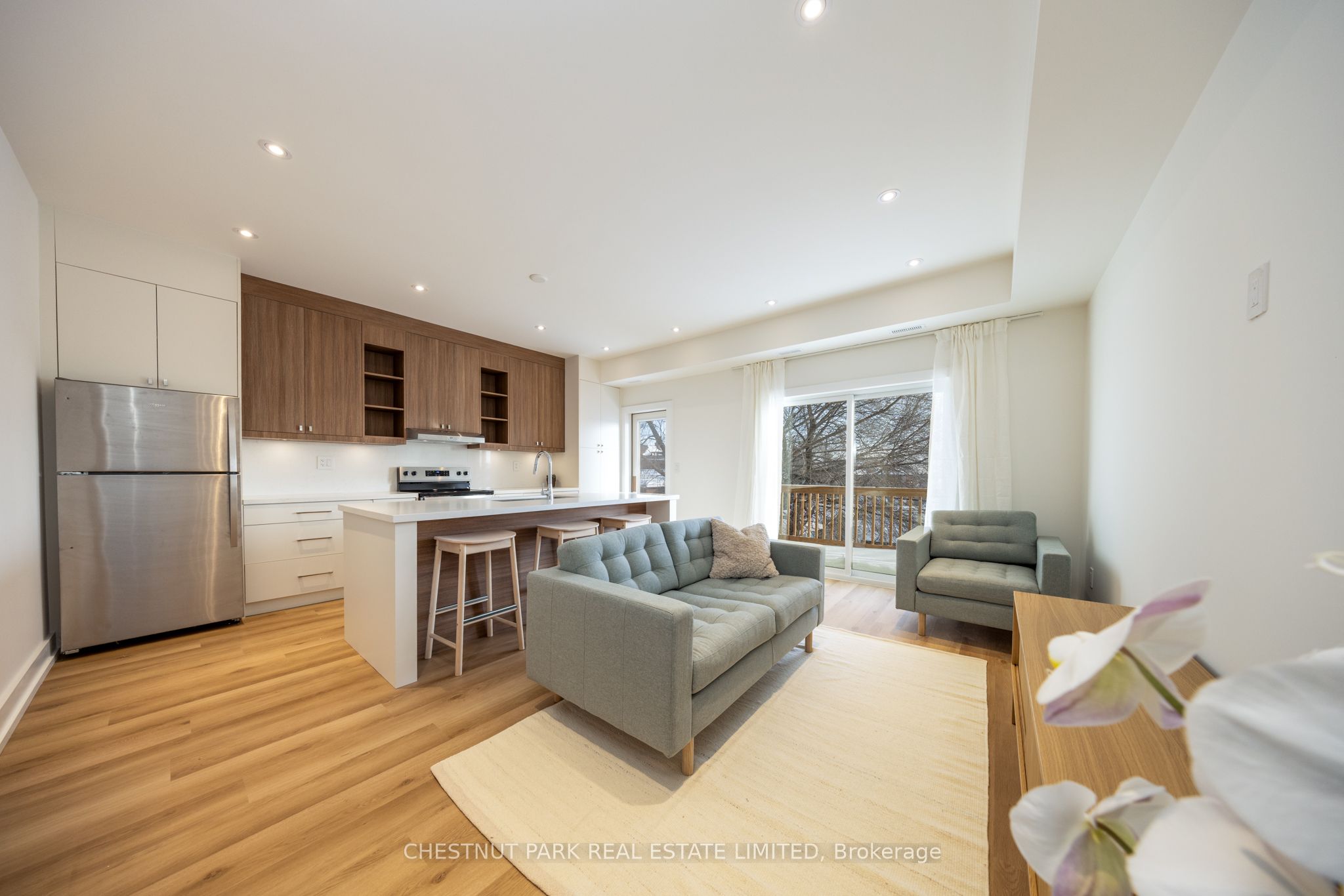 D-29 Hatherley Road, Toronto, ON, M6E 1V8 photo 3