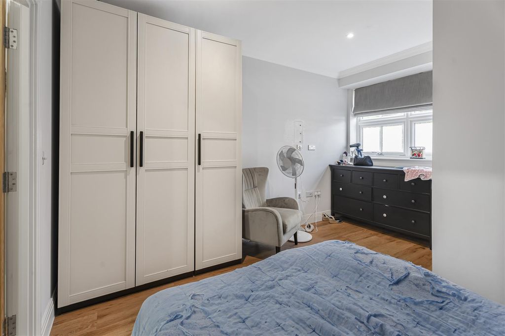 Additional image 9 of 1 bed flat for saleWatling Street, Radlett WD7