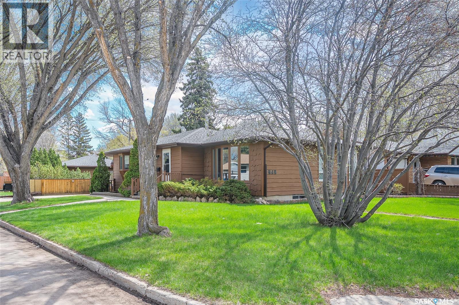 444 Q Avenue N, Saskatoon, SK, S7L2Y1 photo 2