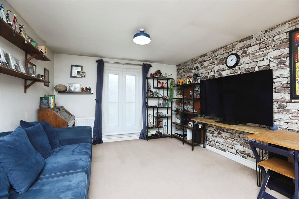 2 bed flat for saleBeech House, Nettle Way, Minster On Sea, Sheerness ME12