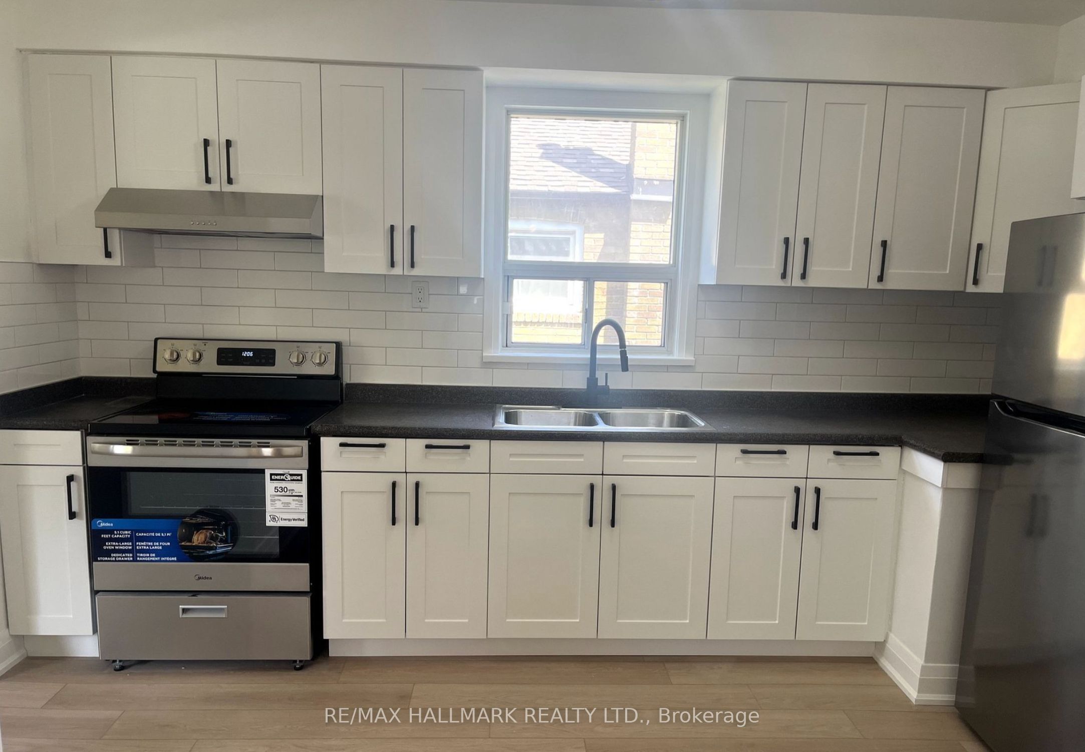 #UPPER-29 Savona Drive, Toronto, ON, M8W 4T9