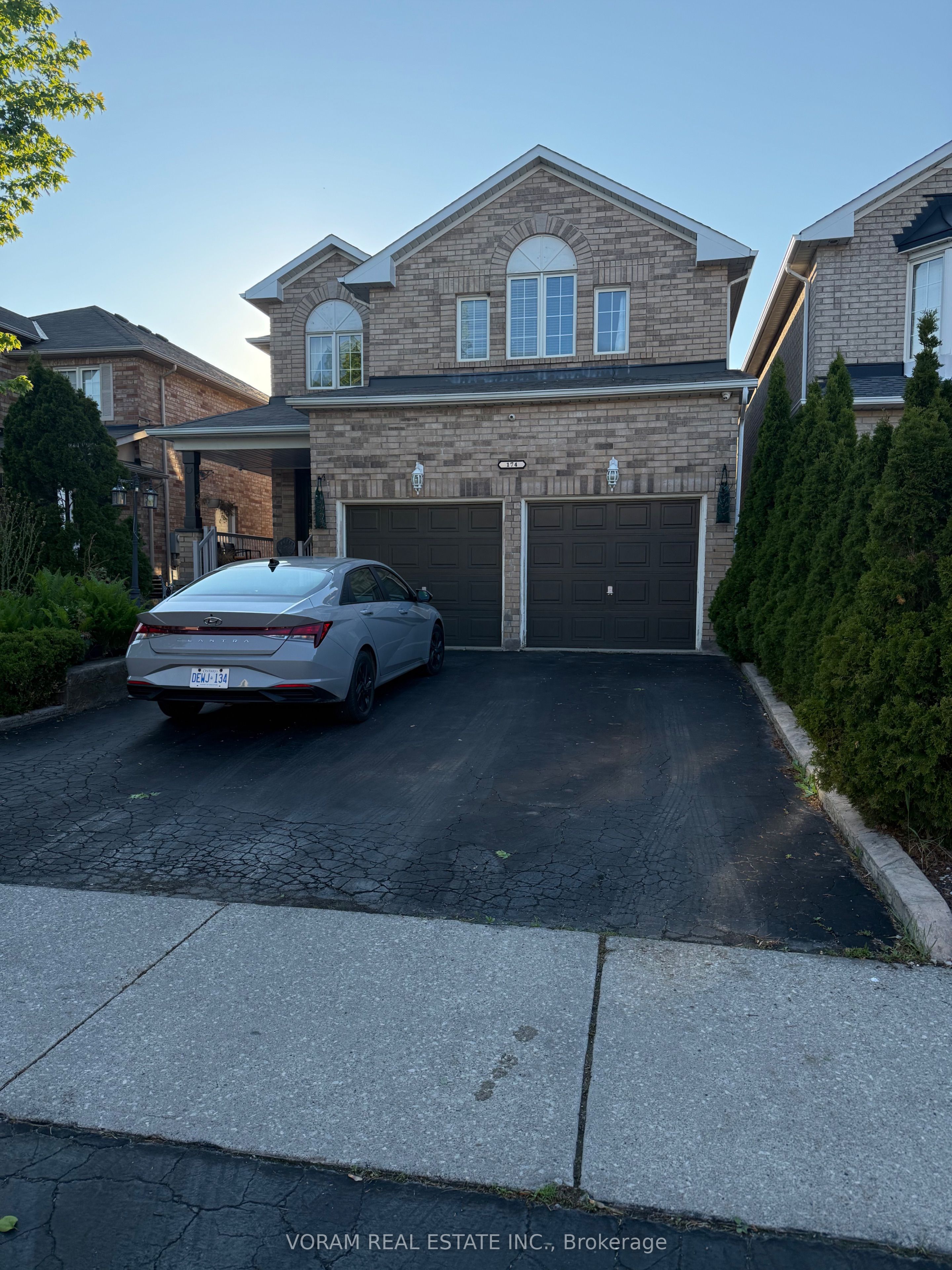 174 Luella Crescent, Brampton, ON, L7A 3J4