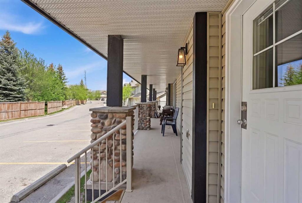 249 Citadel Point NW, Calgary, AB, T3G 5L2 photo 3
